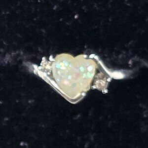 Beautiful Green Opal Stone Set in 625 Silver Ring Size 7